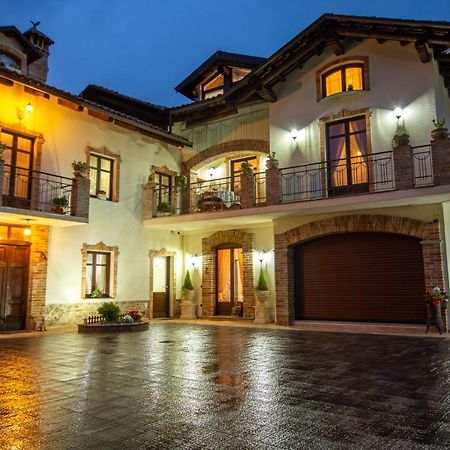 Ca Reginella B&B Diano dʼAlba 外观 照片