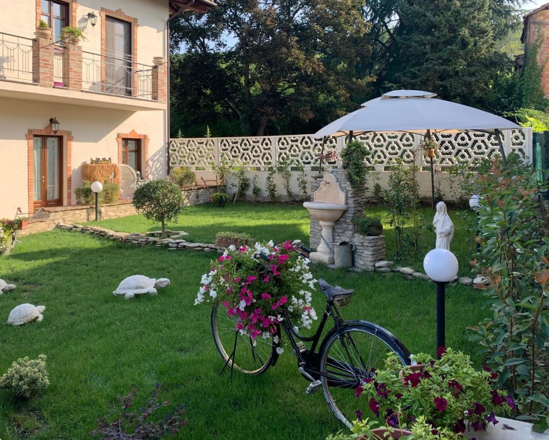 Ca Reginella B&B Diano dʼAlba 外观 照片